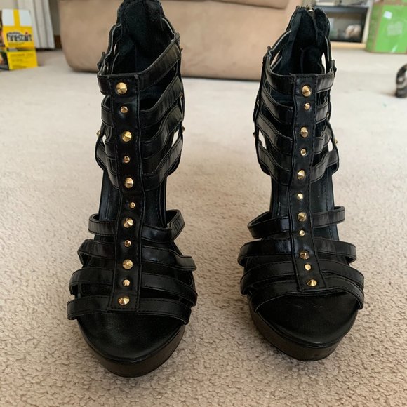 Black Size 8 Heels - Picture 1 of 4